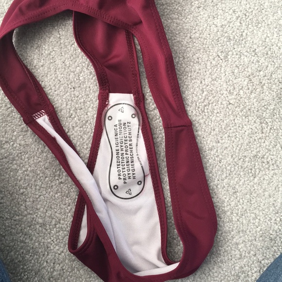 Bathing suit - Picture 2 of 3